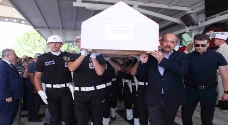 İstanbul Emniyet Müdürü Aktaş’ın babasına son görev