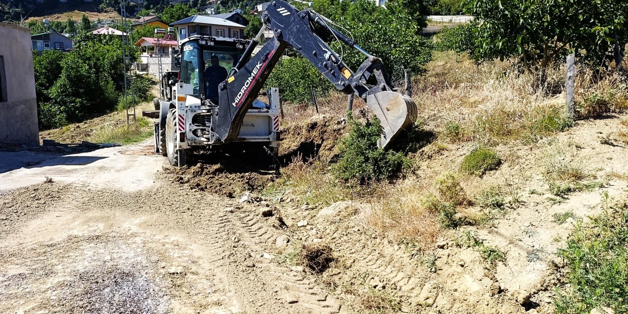 Toroslar'da yeni imar yolları ulaşıma nefes aldırıyor