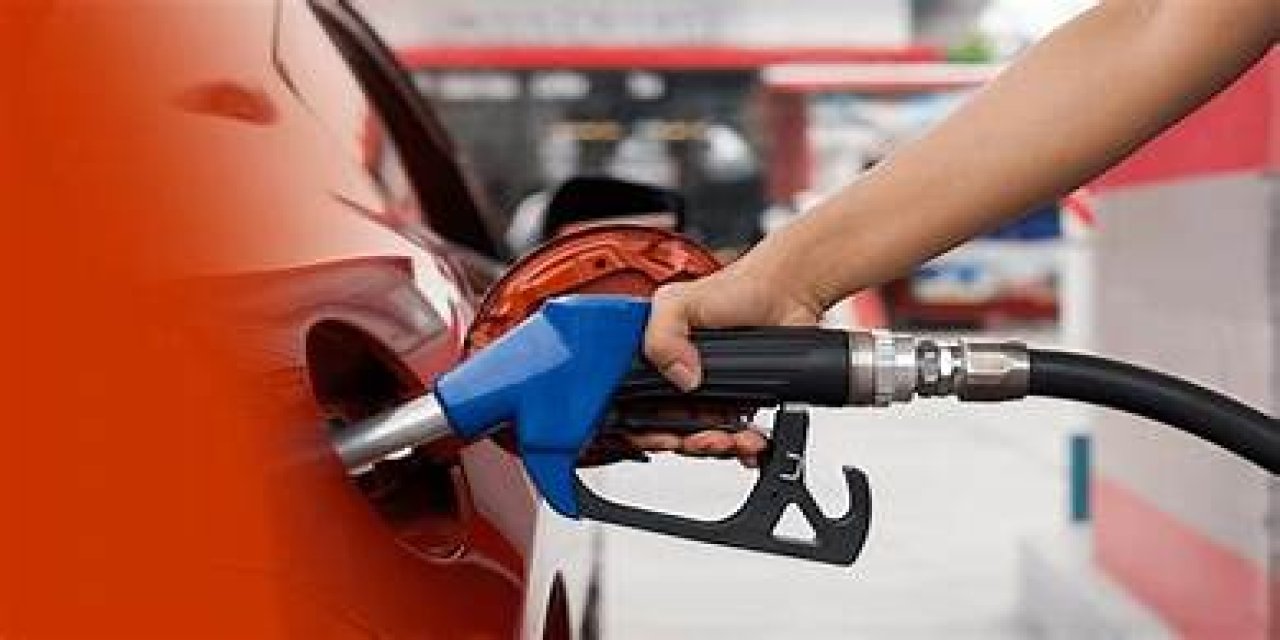 Petrol fiyatı düştü, akaryakıta indirim bekleniyor