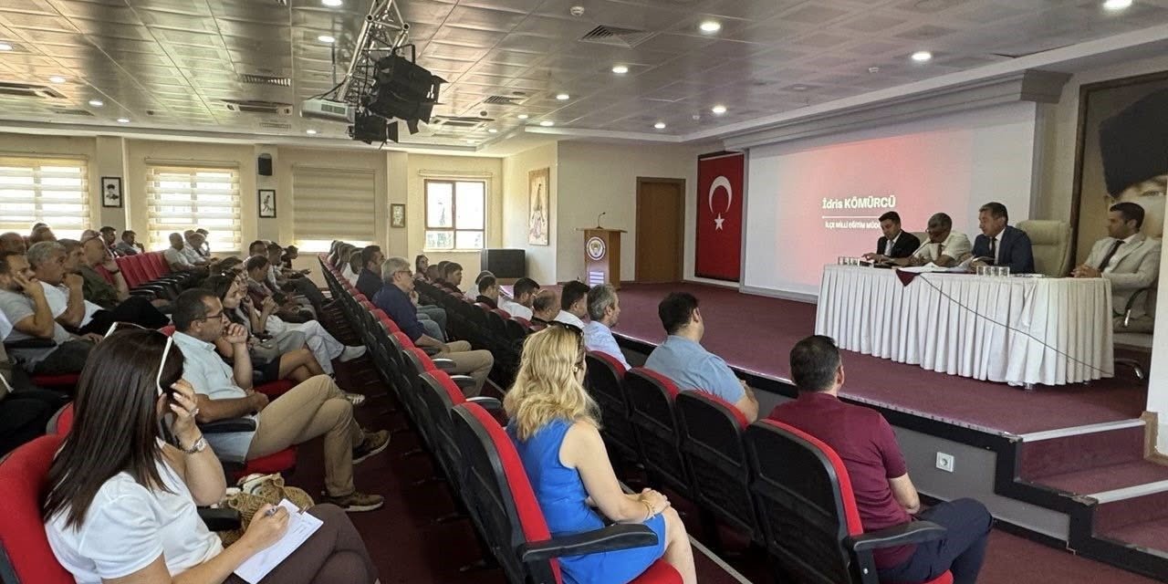 Eğitimde dönem sonu müdürler kurulu toplantısı gerçekleştirildi