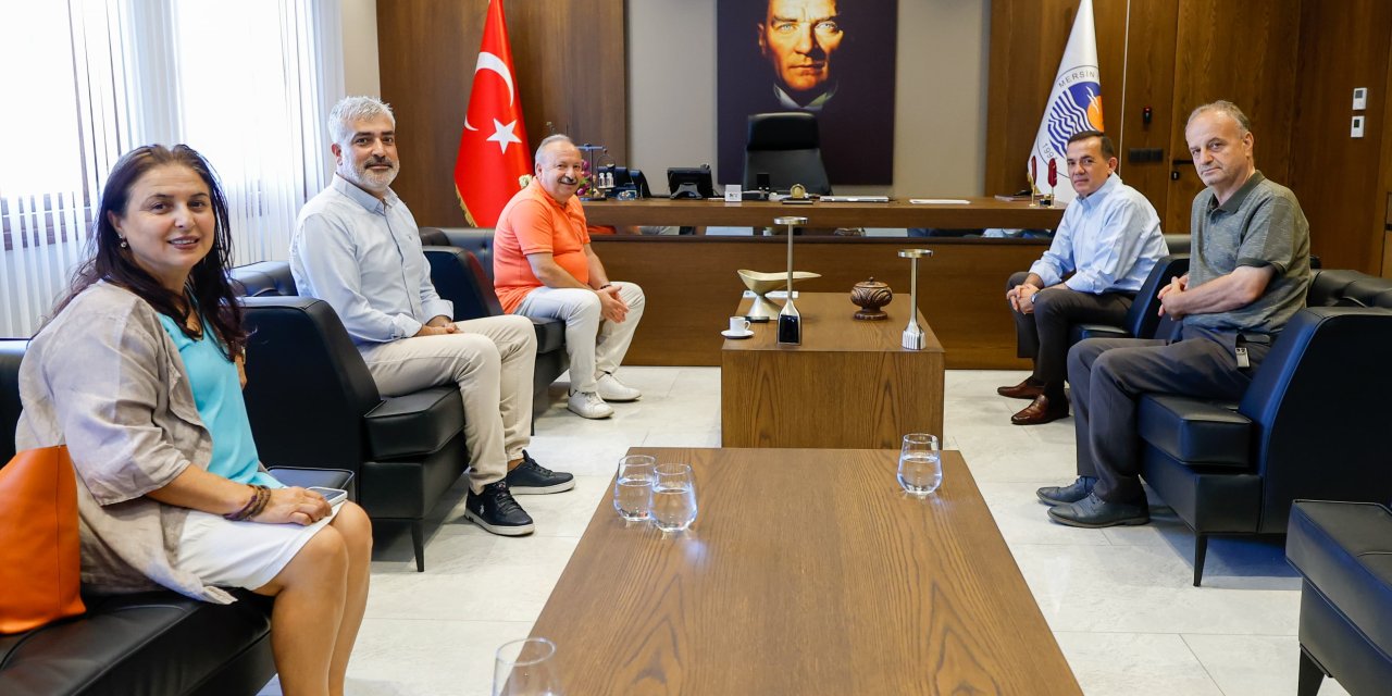 Abdullah Özyiğit’e Paris Trabzonlular Derneğinden teşekkür ziyareti