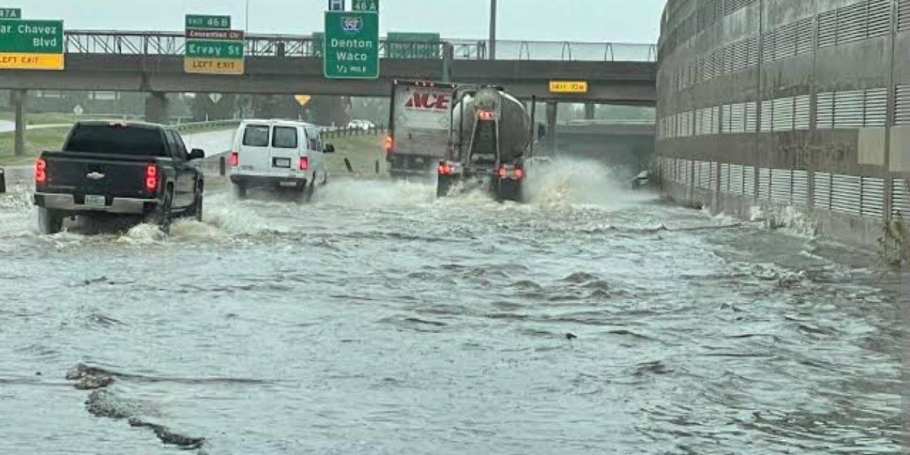 Amerika'nın Texas eyaletinde can kaybı 24’e yükseldi, 20’den fazla kişi kayıp
