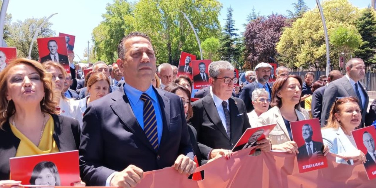 Meclisten meydana! CHP’li vekillerden operasyona yürüyerek tepki