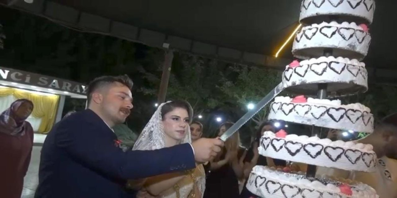 Düğün pastası kabusa döndü, 60 Kişi hastanelik oldu