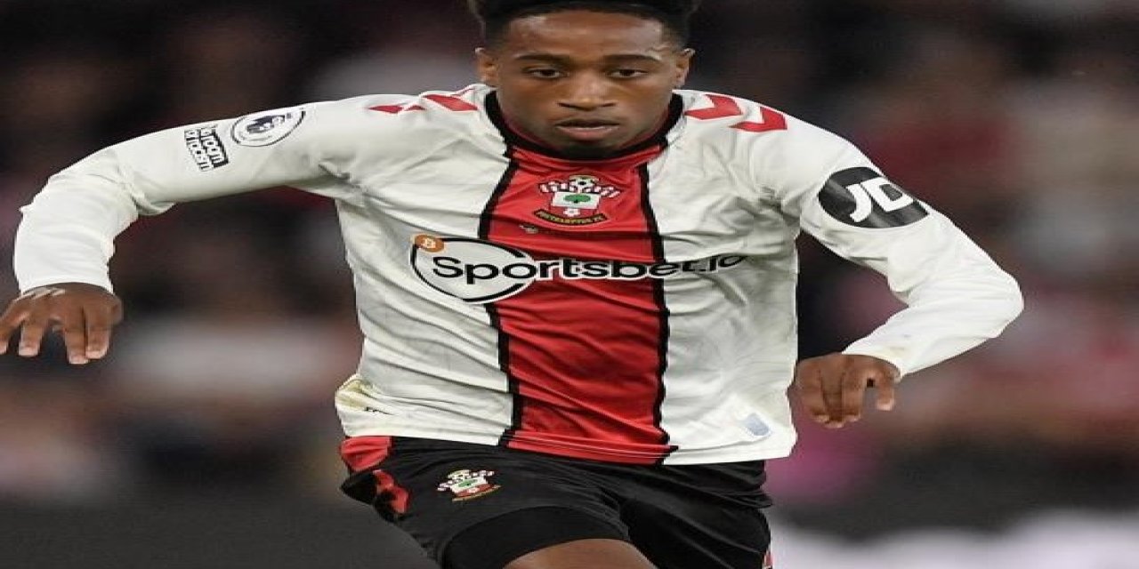 West Ham United, Kyle Walker-Peters'ı transfer etti
