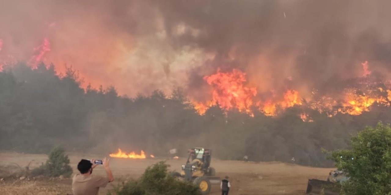 Bilecik'te yangın nedeniyle çevreyolu yeniden trafiğe kapatıldı