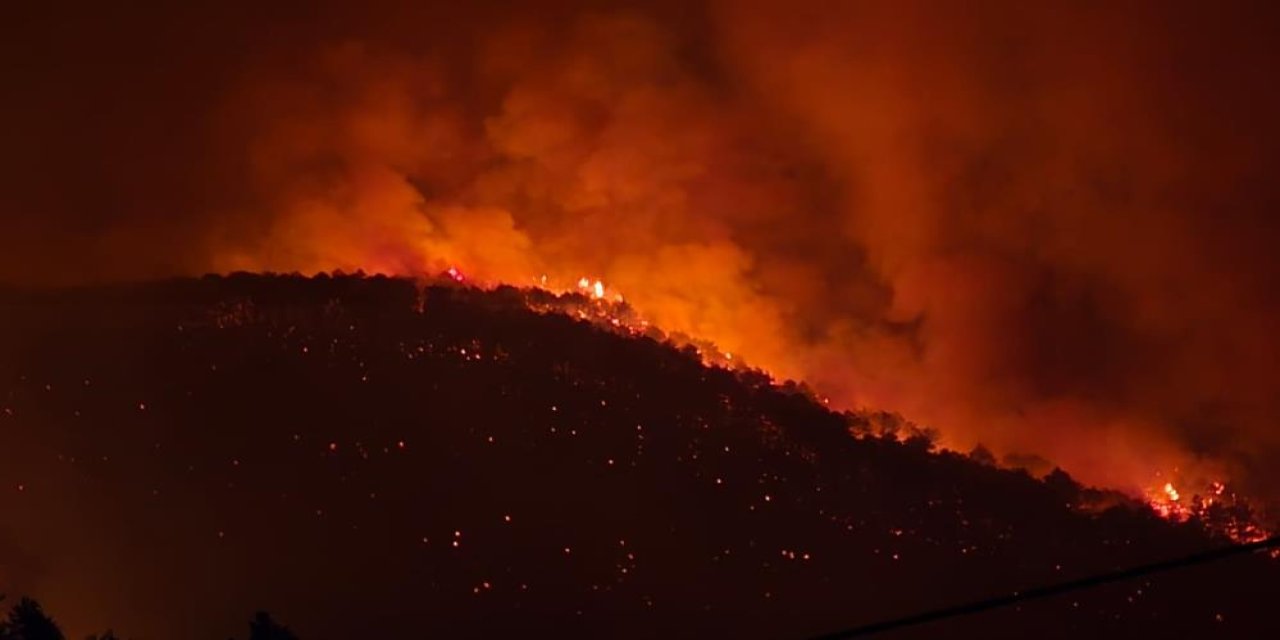 862 kişi tahliye edildi! Karabük’teki orman yangınlarında 40 ev alevlere teslim oldu