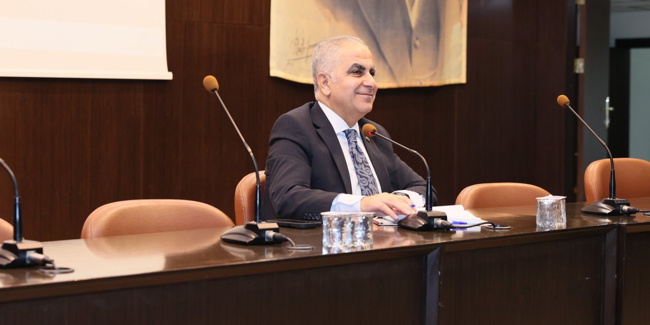 GAÜN'de sağlık buluşması: Rektör Doğan asistan hekimlerle bir araya geldi
