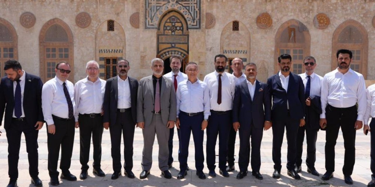 Sınırın ötesinde stratejik ziyaret: Gaziantep heyeti Halep’te