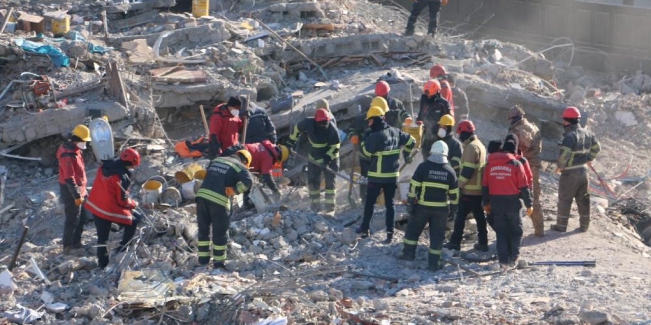 Depremde 100 canın yitip gittiği Hisami davasında adaletin kararı onaylandı