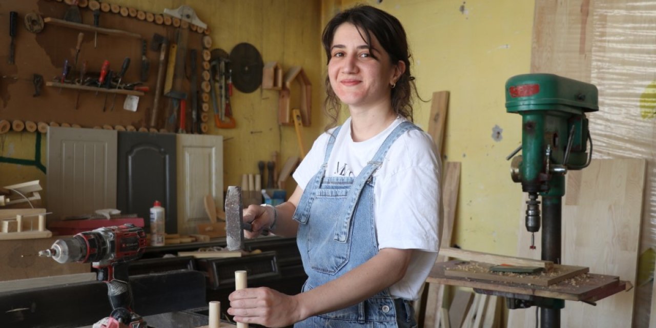 Sivaslı kadından kıskandıran başarı, yaptığı işi 7 ülkeye satıyor