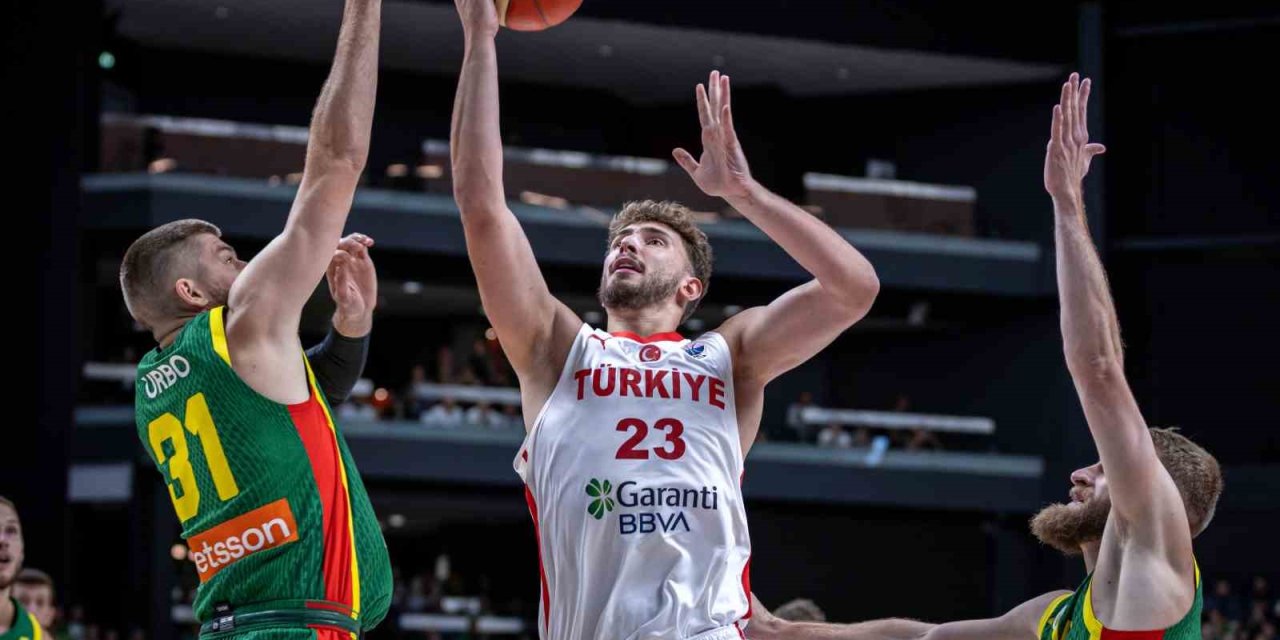 Litvanya: 81 - Türkiye: 84