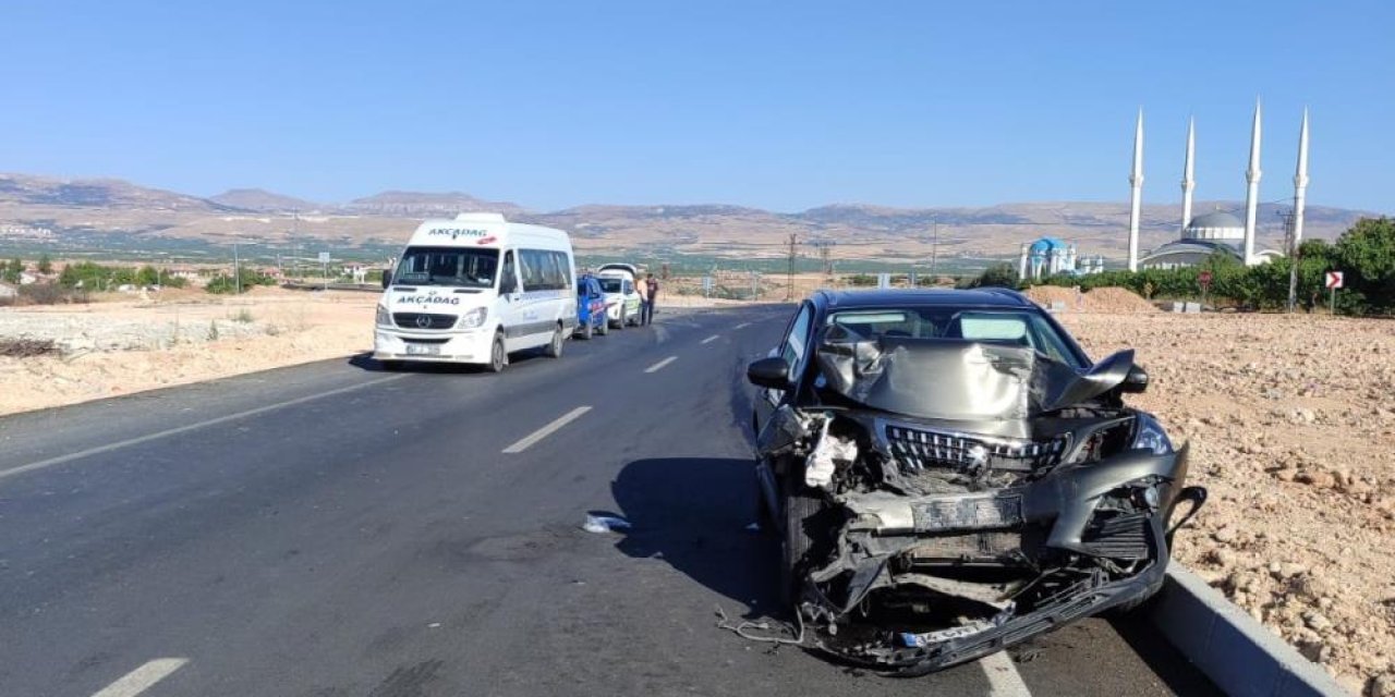 Akçadağ ilçesinde korkunç kaza: 9 yaralı