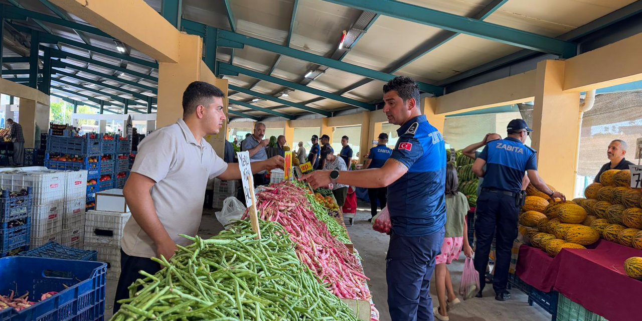 Tarsus'ta pazarlar titizlikle kontrol ediliyor