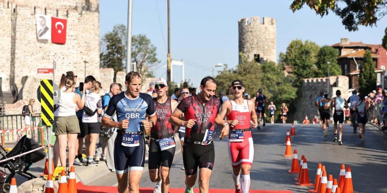 Dünyanın ilk Asya ve Avrupa Triatlon Şampiyonası İstanbul'da yapıldı