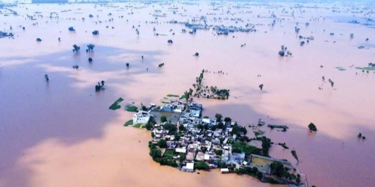 Ölü sayısı 840’ı aştı! Pakistan’da sel ve heyelanların bilançosu artmaya devam ediyor