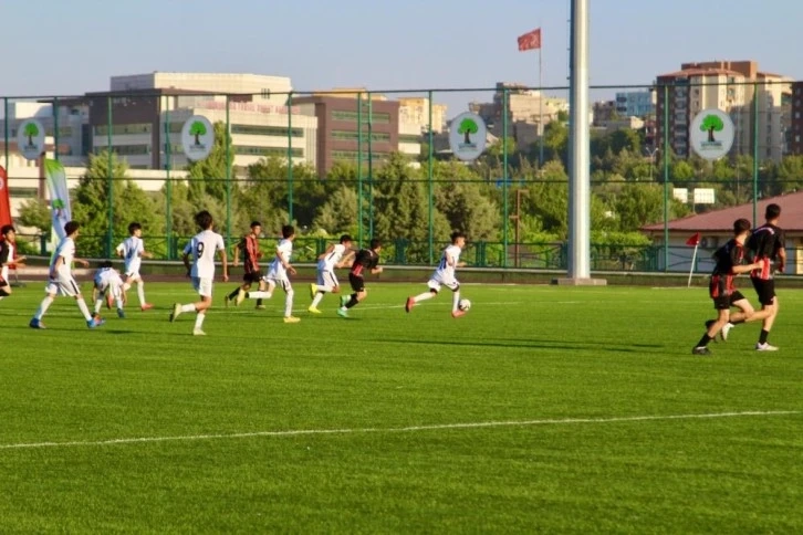 Gaziantep Yeşil sahada vefa dolu organizasyon