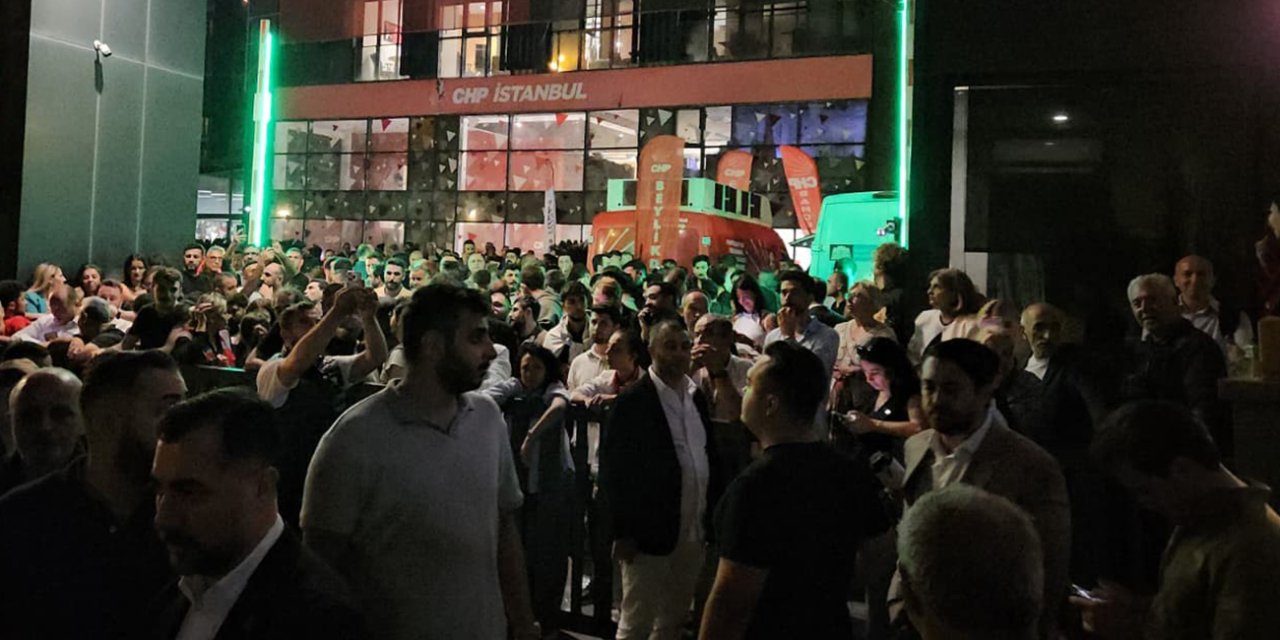 CHP, İstanbul İl Başkanlığı binasını kapatma kararı aldı