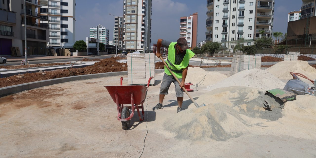 Toroslar Belediyesinin yeşil alan atağı devam ediyor