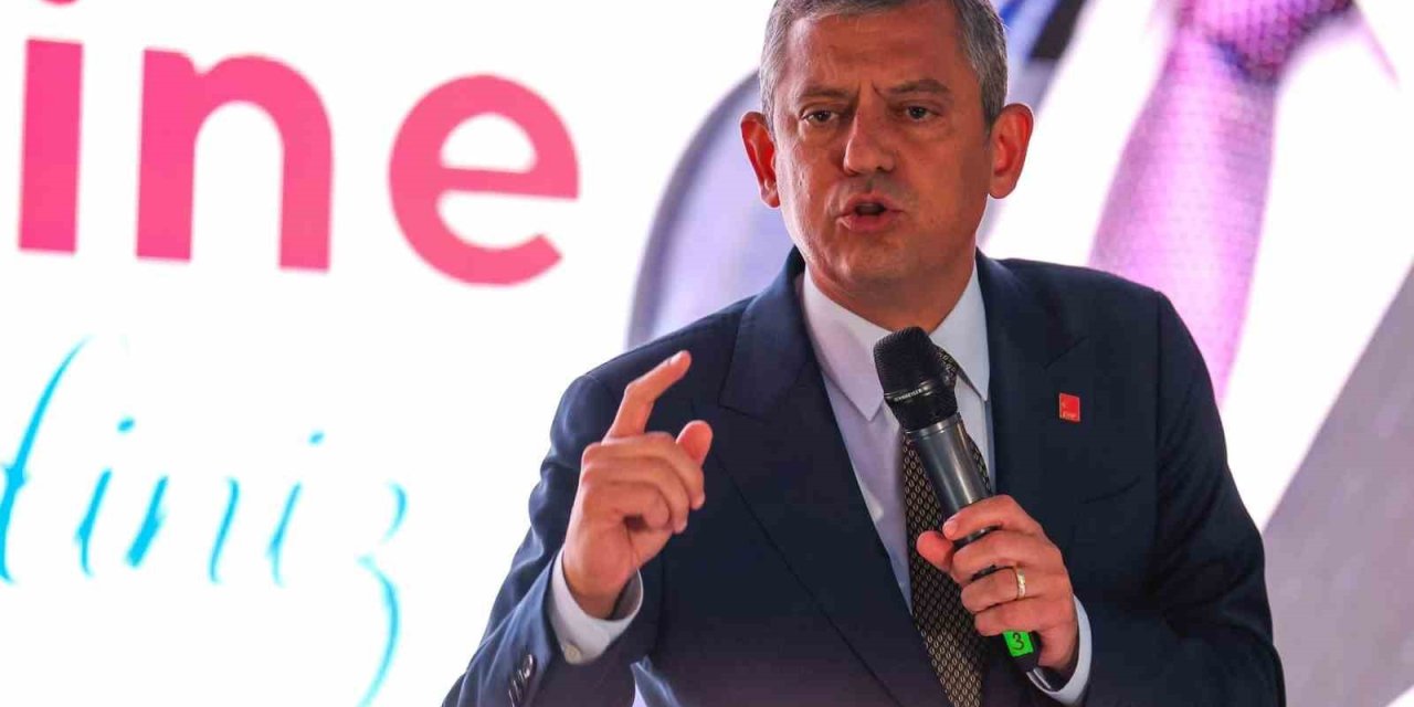 Özgür Özel: "Merkezi hükümetle yerel yönetim birbirinin düşmanı değildir"