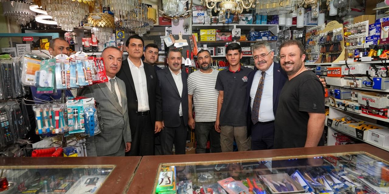 AKP'li Başkan Yılmaz esnaf ziyaretinde