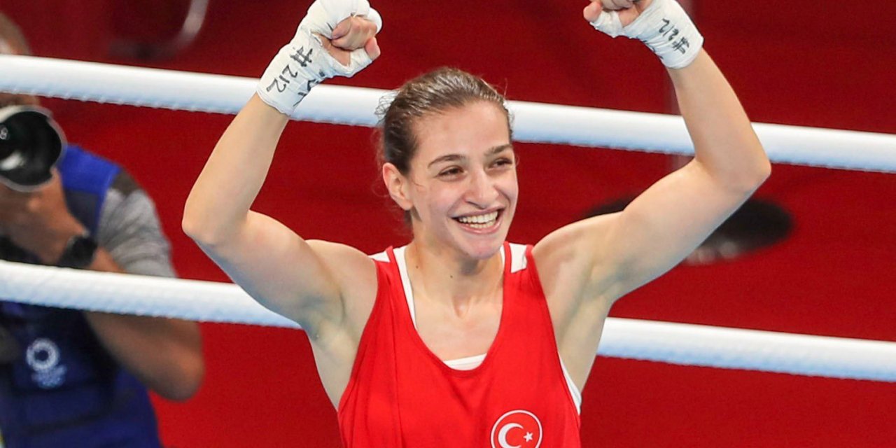 Dünya Boks Şampiyonası’nda 2 gümüş, 1 bronz madalya sevinci