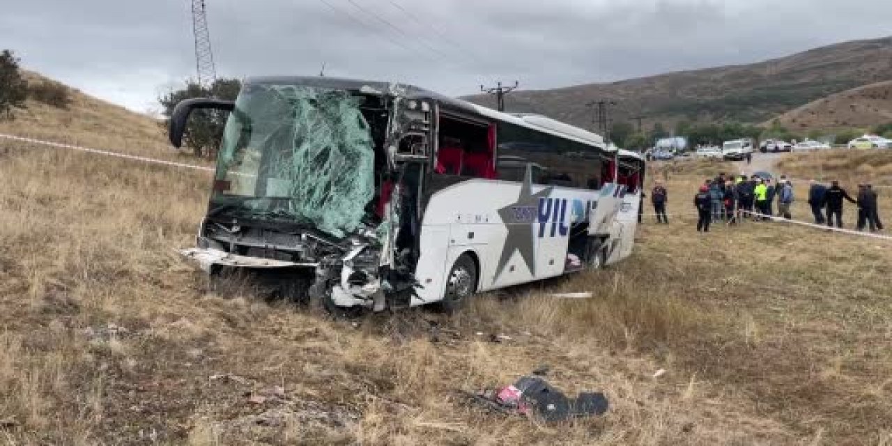 Sivas’ta otobüs kazası, çok sayıda yaralı