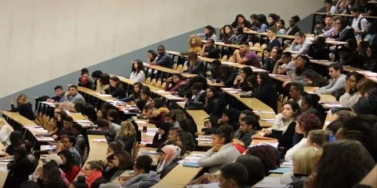 YÖK Başkanı Özvar açıkladı: Üniversite eğitimi 3 yılamı  iniyor