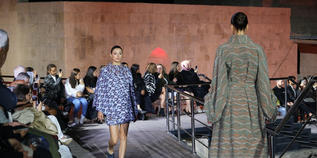 Gaziantep'te Doku Kumaş tasarım Yarışması'nda ödüller sahiplerini buldu