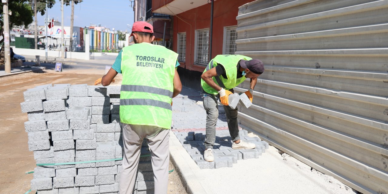 Toroslar’da yılların ihmali YOLLAR YENİLENİYOR