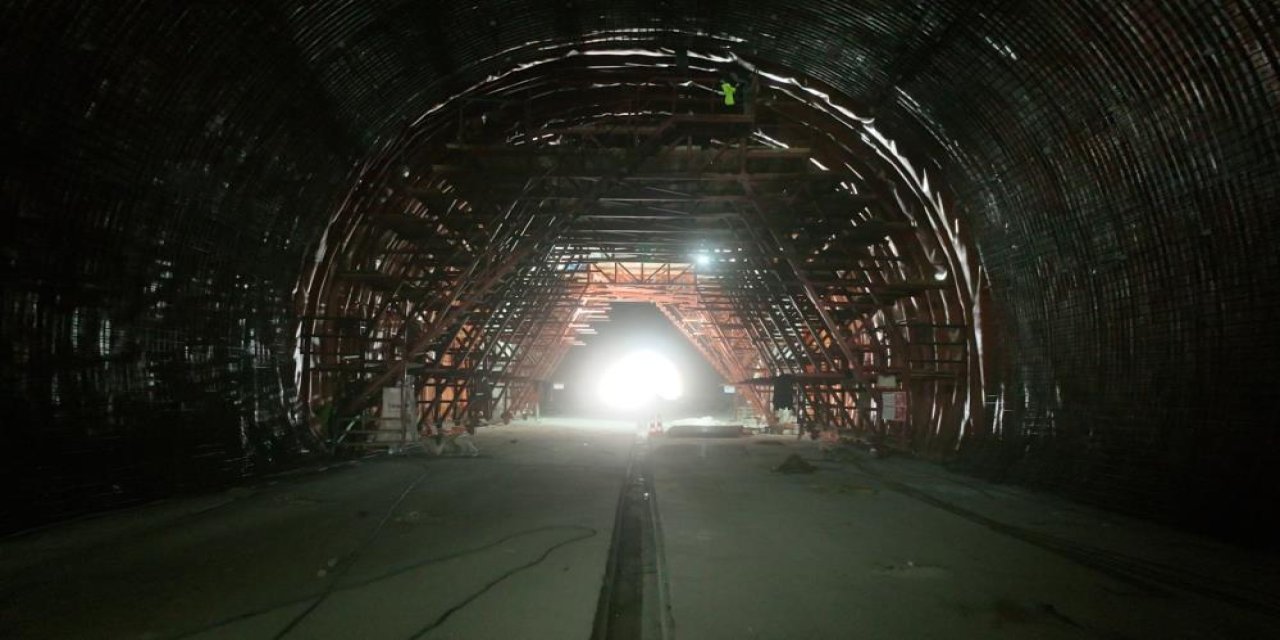 Ankara ile İzmir arasındaki  Köroğlu Tüneli’nde ışık göründü