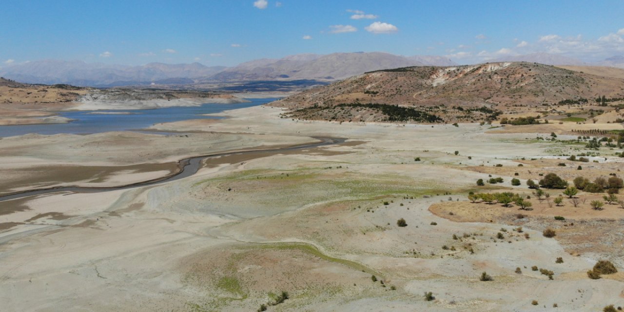 Malatya’da Sürgü Barajı alarm veriyor