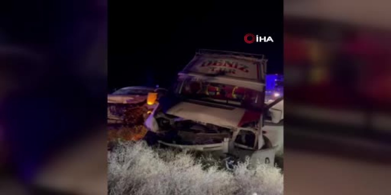 Minibüs ile otomobil çarpıştı:5'i ağır 12 kişi yaralı