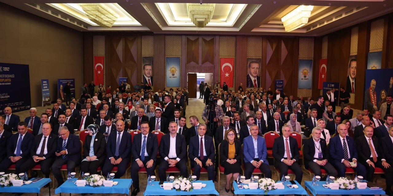 Ak Parti yerel yönetimler toplantısı Gaziantep’te sürüyor