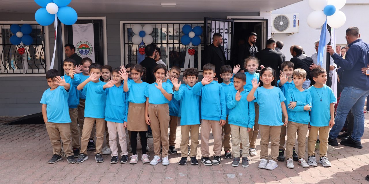 Toroslar Belediyesi aydınlık yarınlar için eğitime destek veriyor