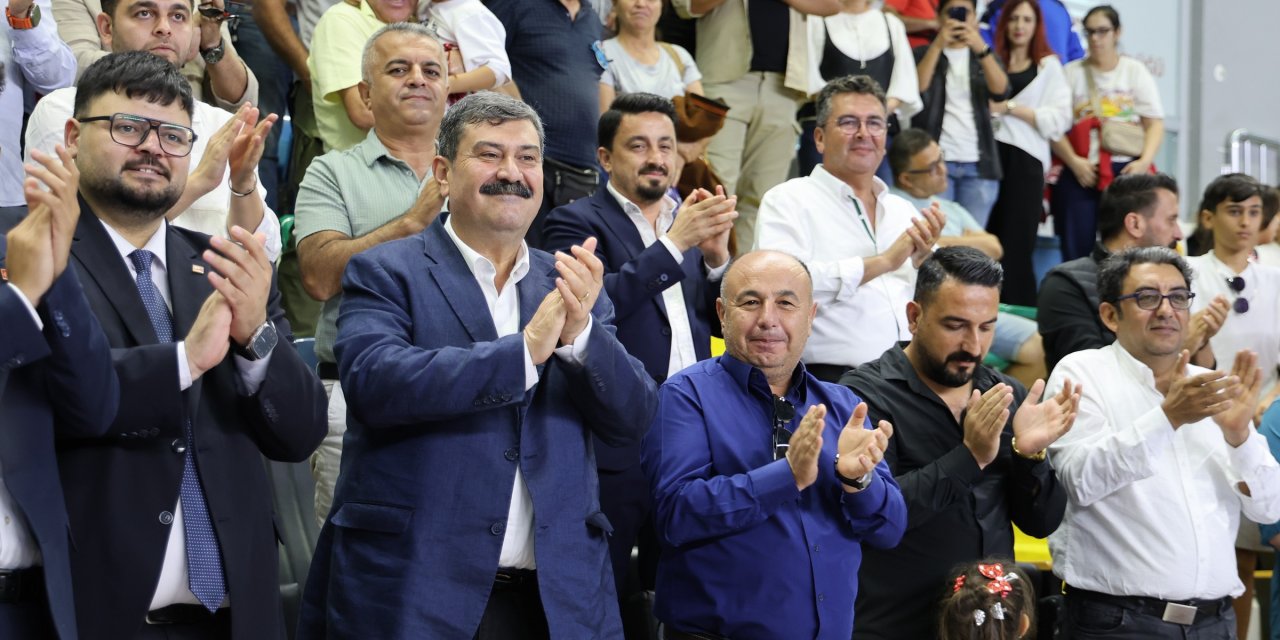 Başkan Yıldız: "Cumhuriyetin gücüyle sporda ilerliyoruz"