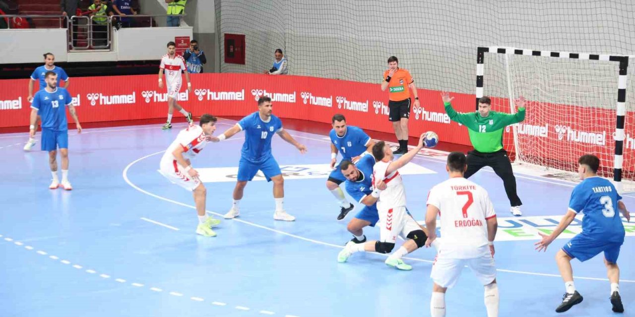 Hentbol Milli Takımı, Güney Kıbrıs Rum Kesimi’ni yenerek ikinci tura yükseldi