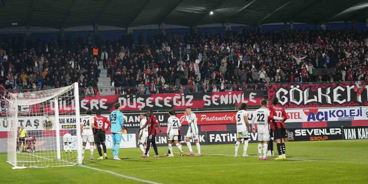 Vanspor FK: 3 - Sakaryaspor: 2