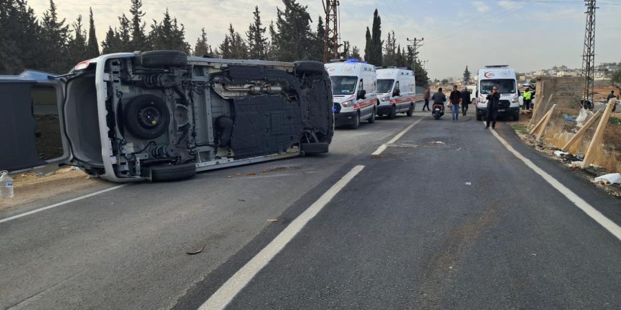 Cezaevi yolu üzerinde iki araç çarpıştı: 4 yaralı