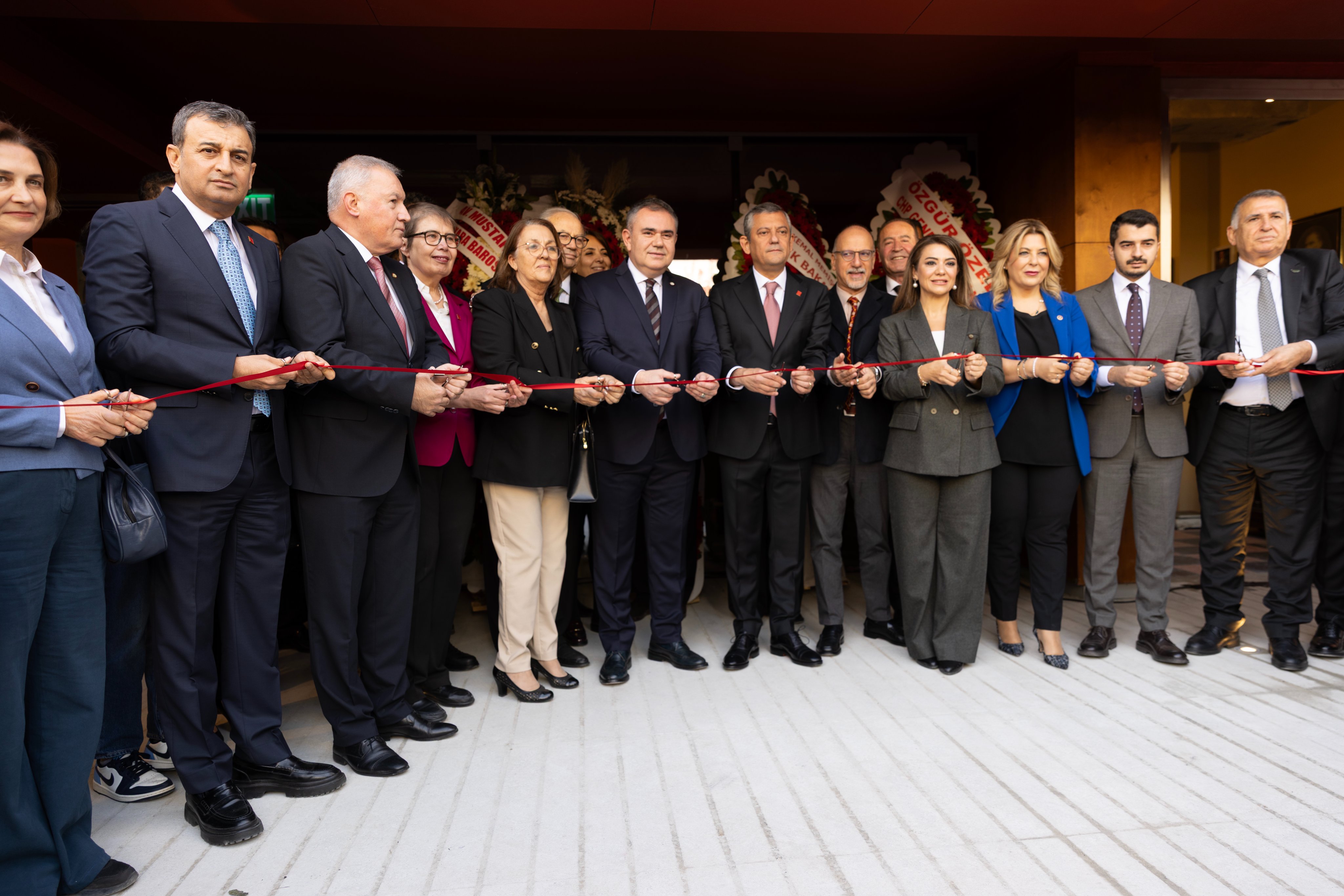 Türk Eczacıları Birliği Eczacılık Tarihi Ve Güzel Sanatlar Müzesi açıldı