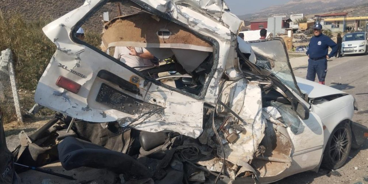 Katliam gibi kaza Tır 8 aracı biçti, çok sayıda yaralı var