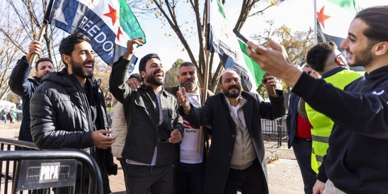 Amerika'daki Suriyelilerden eş-Şara’ya sevgi gösterisi