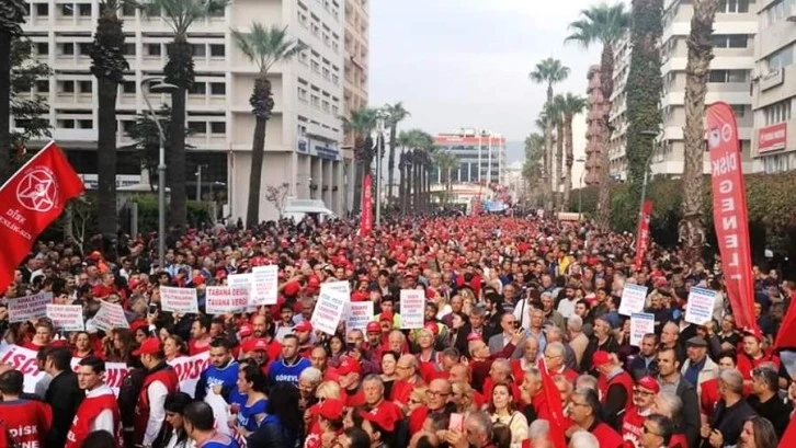 İzmir'de halk zamlara karşı sokağa indi