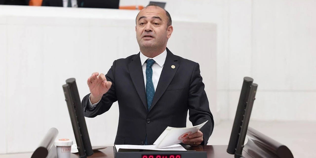 CHP’li Özgür Karabat “AKP ekonomik çöküşü yargı cuntasıyla gizliyor"