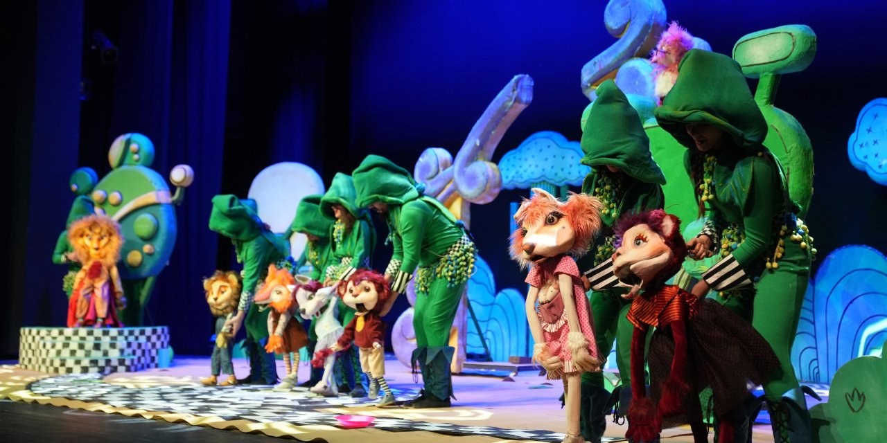 Şehitkamil 3. Çocuk tiyatrosu günleri'nde perde açıldı