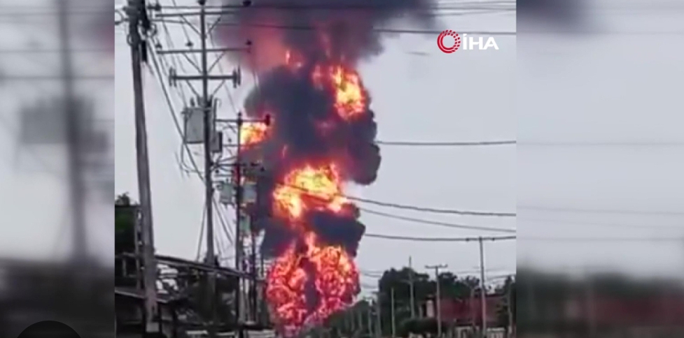 Venezuela’da petrol tesisinde önce patlama, sonra yangın