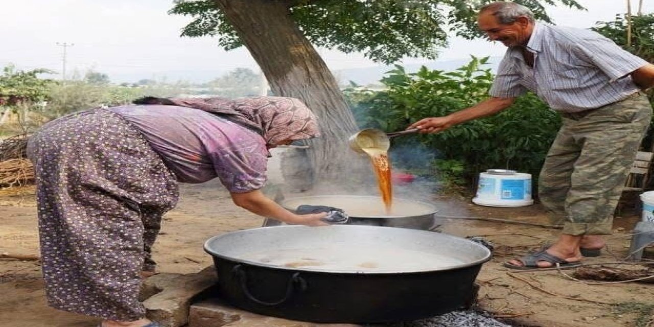 Çiftçilerin geleneksel pekmez telaşı sürüyor