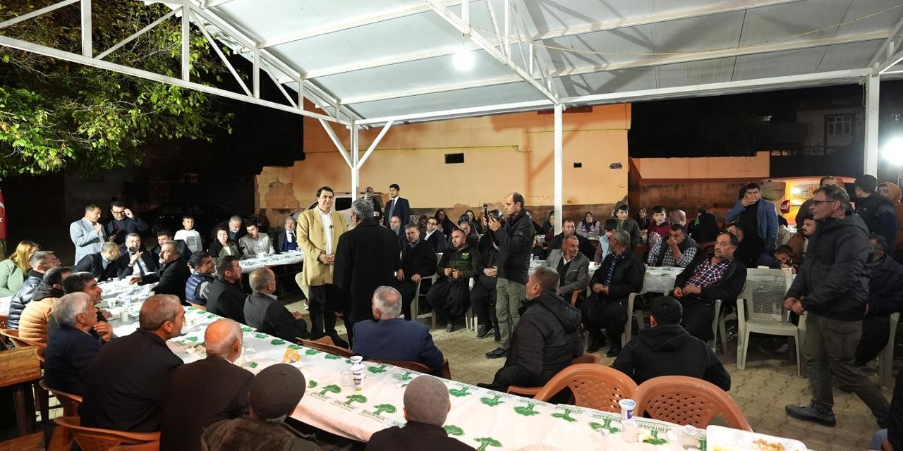 Başkan Yılmaz'a Kozluyazı'da miting gibi karşılama