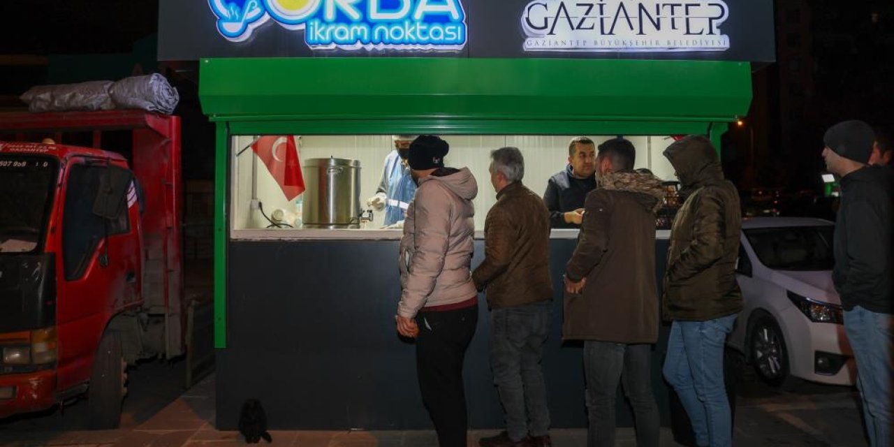 Soğuk sabahların sıcak sürprizi: Gaziantep'te ücretsiz çorba ikramı
