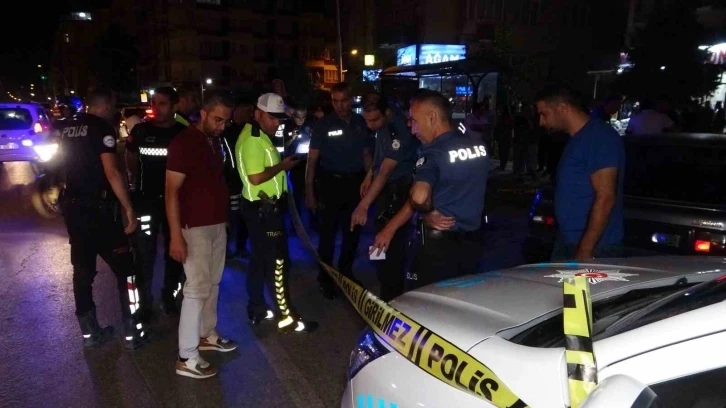 Malatya'da trafikte tartıştıkları baba oğula kurşun yağdırdılar